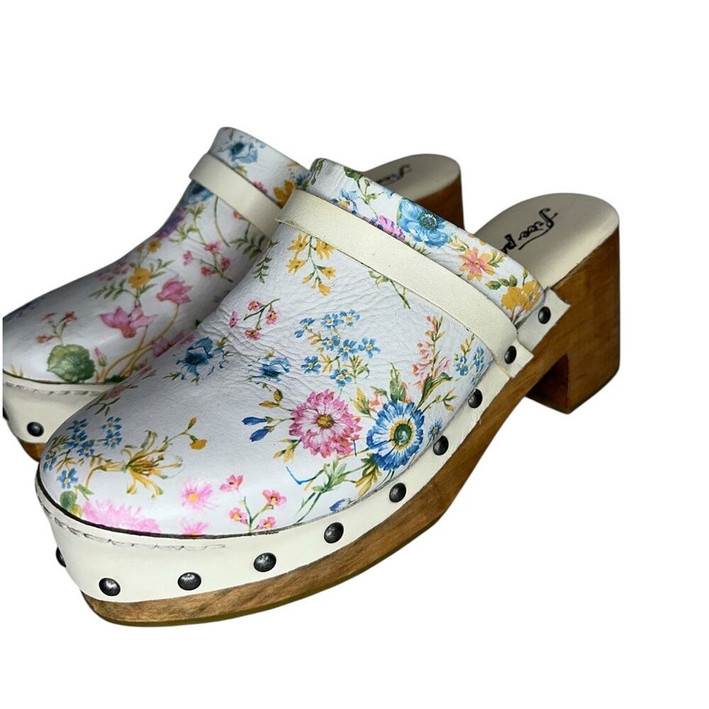 Free People Calabasas Boho Floral Round Toe Wooden Heel Clogs Shoes Size 38 - Picture 5 of 12
